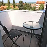 Abelia Sea View Apartment *