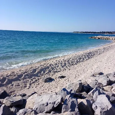 Abelia Sea View Appartement *